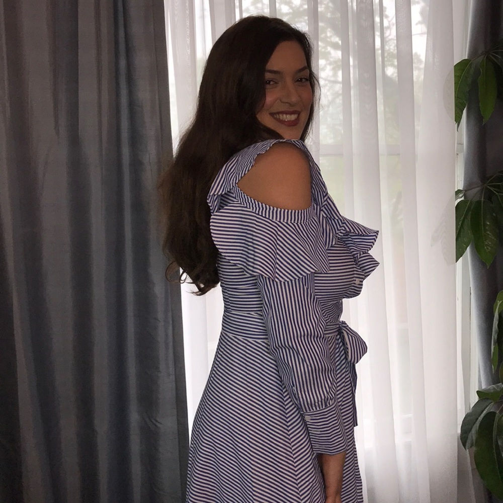 EUC Zoe & Sam Cold Shoulder Asymmetrical Dress L - Picture 2 of 7